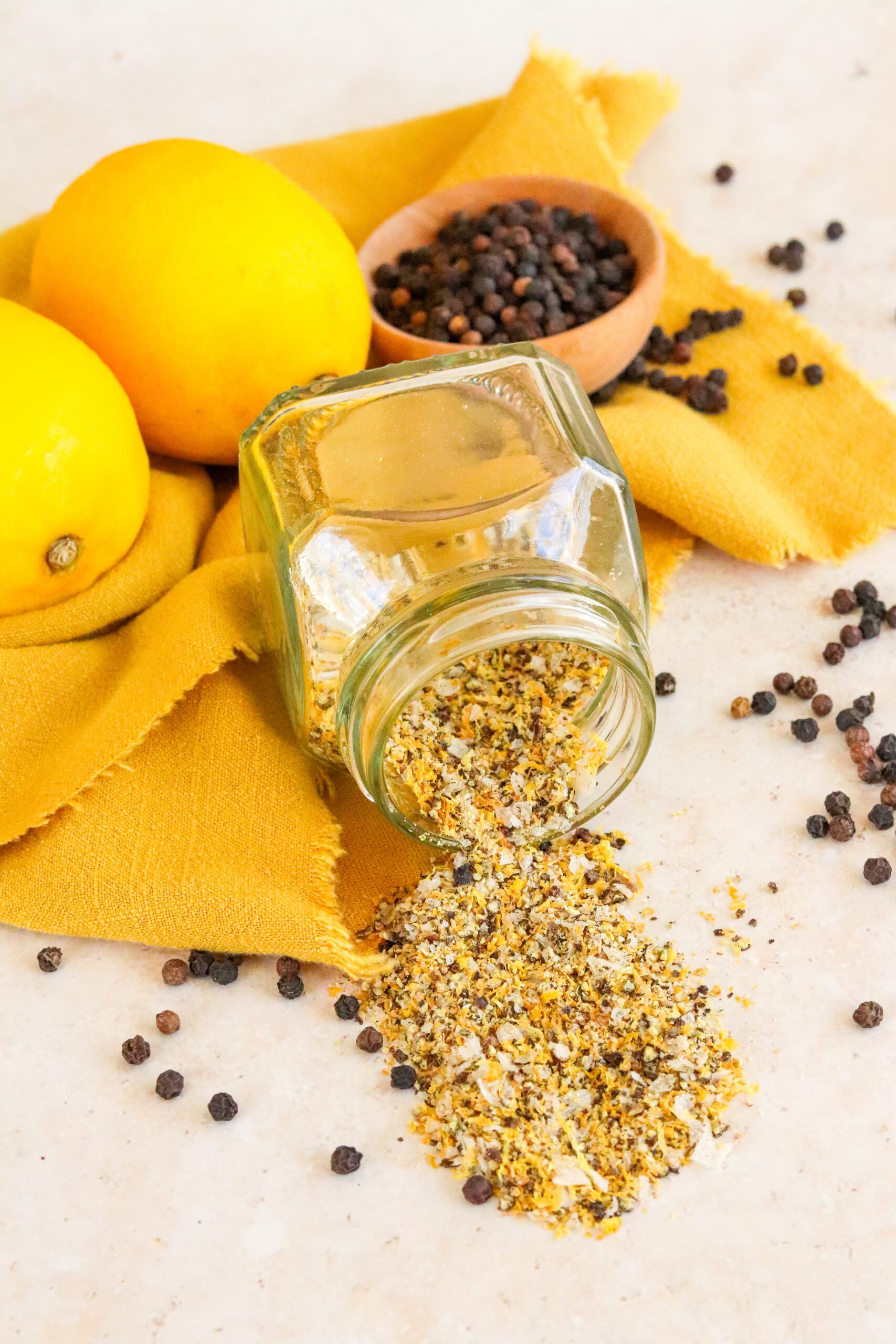 ادویه لیمو فلفلی